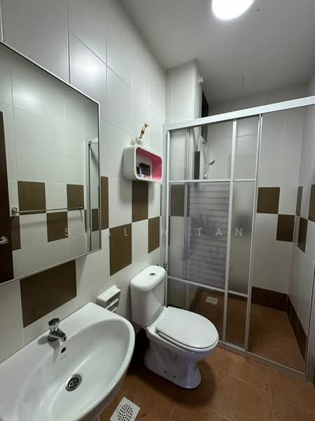 Kondominium untuk Dijual di The Tropicana Residence - Shalyn Tan - Bathroom - PropertyGuru.com.my