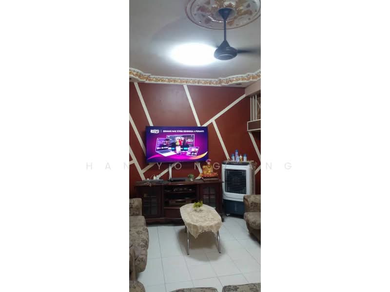 2-storey Terraced House for Sale in Taman Scientex Pasir Gudang (Pasir Gudang) - Han Yong Ang - Living Room - PropertyGuru.com.my