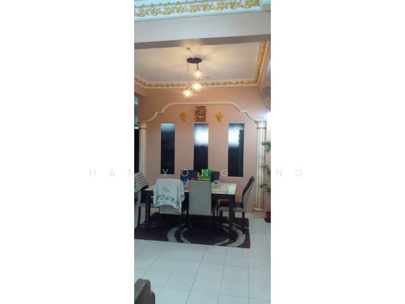 2-storey Terraced House for Sale in Taman Scientex Pasir Gudang (Pasir Gudang) - Han Yong Ang - Dining Room - PropertyGuru.com.my