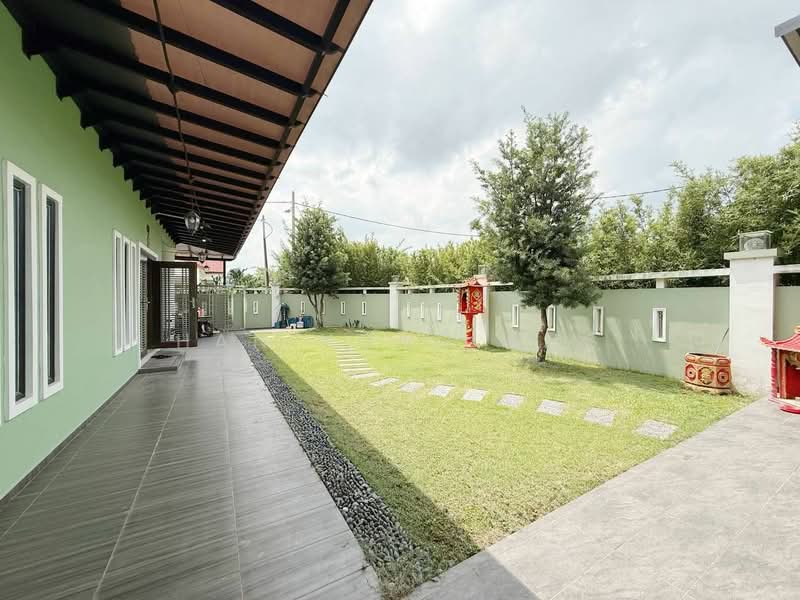 Rumah Kluster untuk Dijual di Kota Masai (Pasir Gudang) - Han Yong Ang - Garden - PropertyGuru.com.my