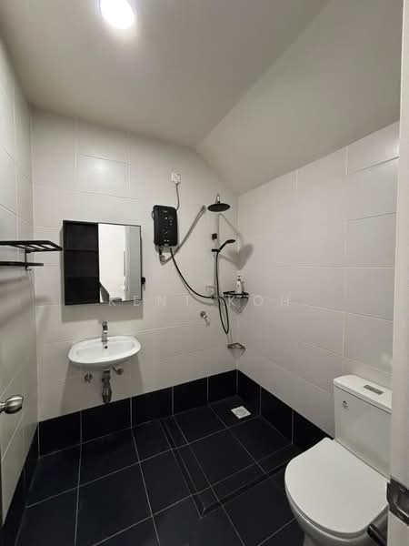 2-storey Terraced House for Rent in Johor Bahru (Johor) - Kent Koh - Bathroom - PropertyGuru.com.my