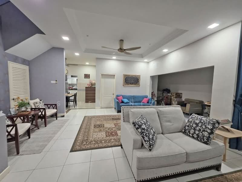 Rumah Berkembar untuk Dijual di Bangi (Selangor) - Saiful Nizam - Living Room - PropertyGuru.com.my