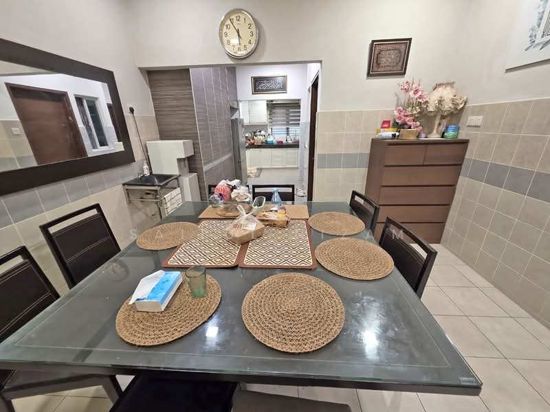Rumah Berkembar untuk Dijual di Bangi (Selangor) - Saiful Nizam - Dining Room - PropertyGuru.com.my
