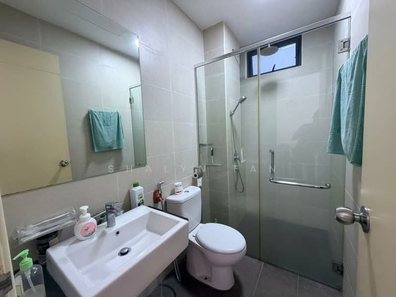 Service Residence for Rent at Atlantis Residences (Pangsapuri Atlantis Kota Syahbandar) - Shalyn Tan - Bathroom - PropertyGuru.com.my