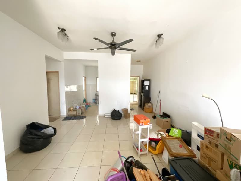 Pangsapuri untuk Dijual di Sri Ixora Apartment - Mohd Faizal - Living Room - PropertyGuru.com.my