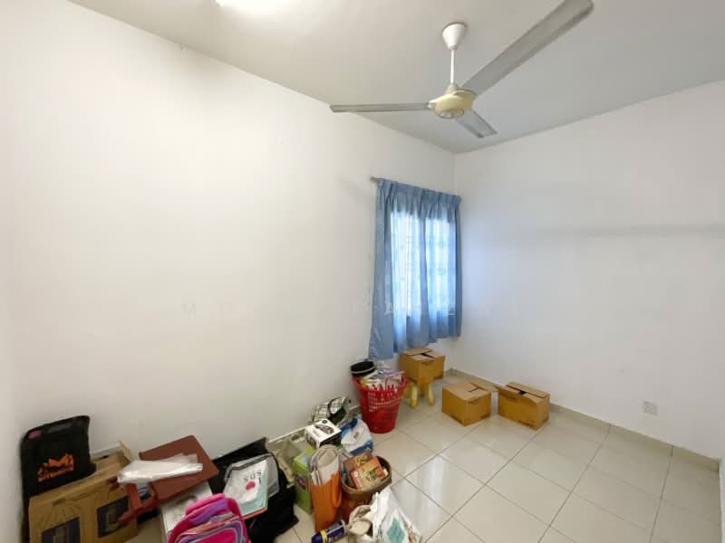 Pangsapuri untuk Dijual di Sri Ixora Apartment - Mohd Faizal - Bedroom - PropertyGuru.com.my