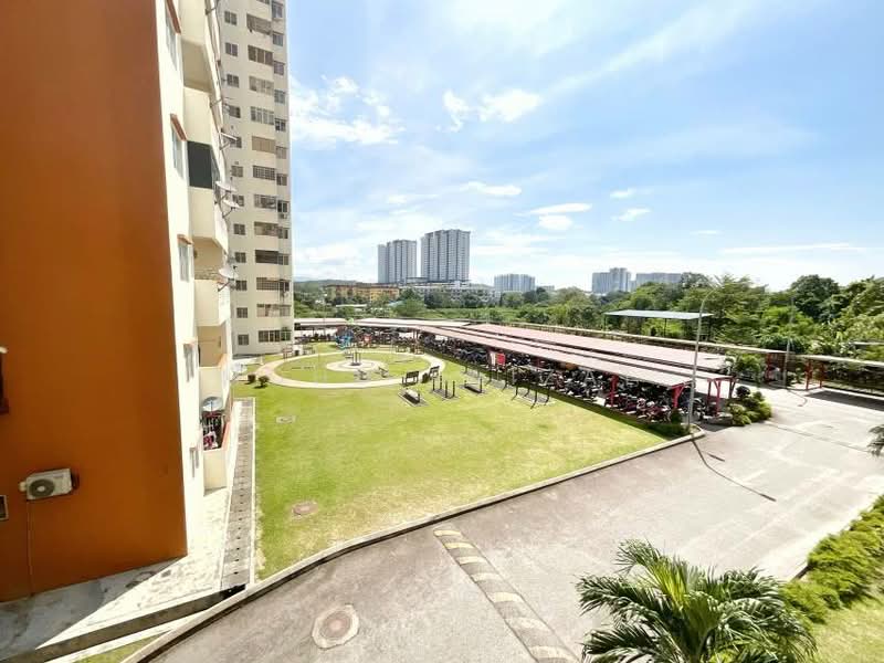 Pangsapuri untuk Dijual di Sri Ixora Apartment - Mohd Faizal - Exterior - PropertyGuru.com.my