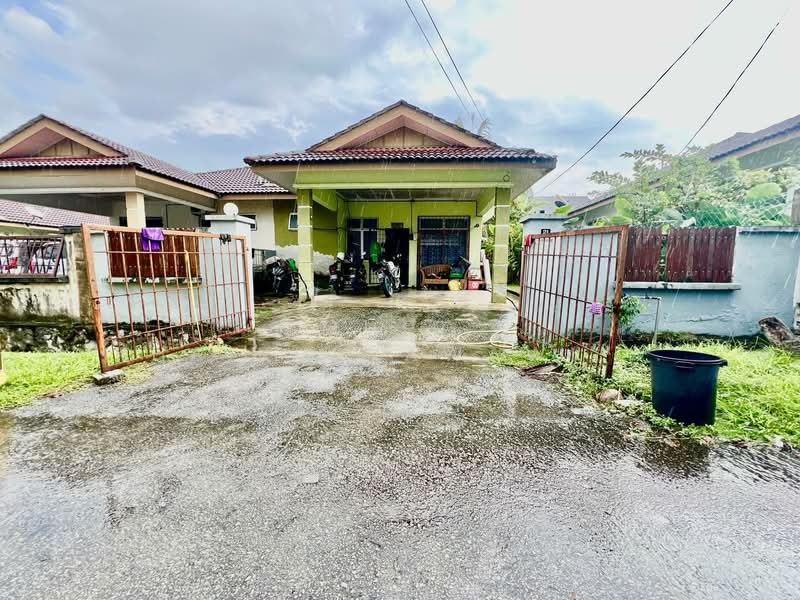 Semi-Detached House for Sale in Desa Sinar Salak (Sepang) - Muhd Khairulnawawi Kamaruddin - PropertyGuru.com.my