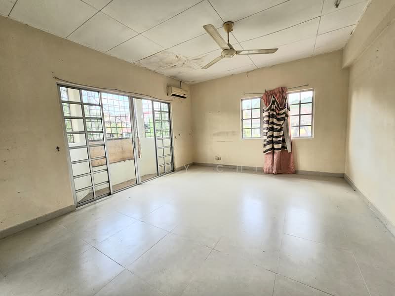 2-storey Terraced House for Sale in Saujana Puchong (Puchong) - Wendy Chin - Living Room - PropertyGuru.com.my