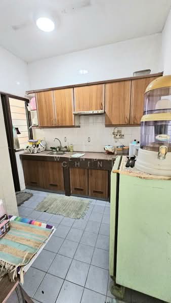 2-storey Terraced House for Sale in TAMAN PUCHONG UTAMA (Puchong) - Wendy Chin - Kitchen - PropertyGuru.com.my