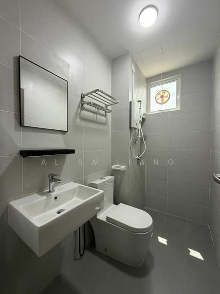 Service Residence for Rent at TRELLIS RESIDENCES - Alisa Liang - Bathroom - PropertyGuru.com.my