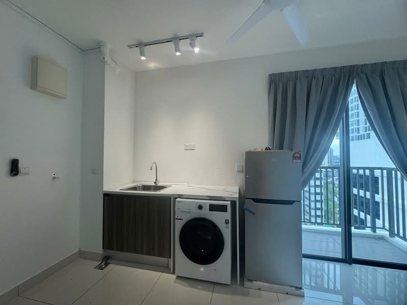 Service Residence for Sale at The New Duo @ Edumetro - Allie . - Kitchen - PropertyGuru.com.my
