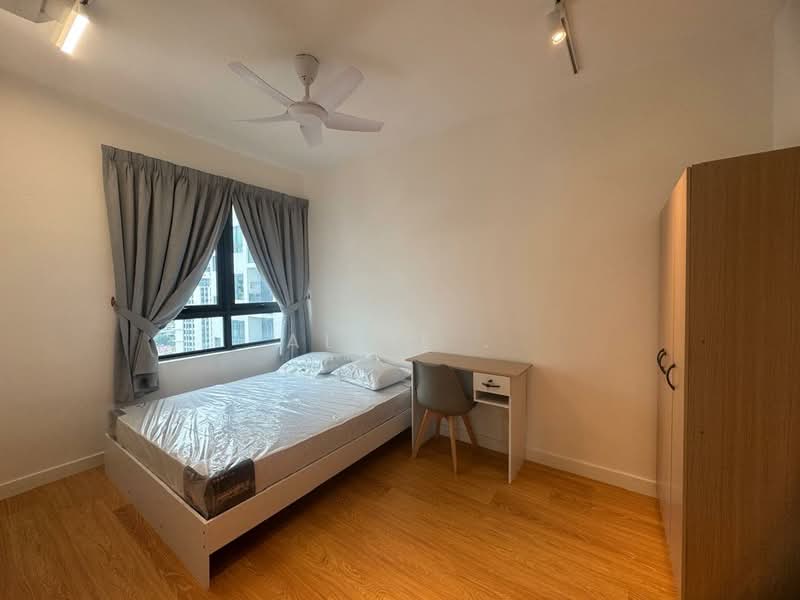 Service Residence for Sale at The New Duo @ Edumetro - Allie . - Bedroom - PropertyGuru.com.my