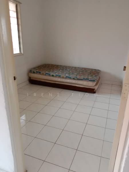 Pangsapuri untuk Dijual di Taman Puncak Kinrara - Irene Tiow - Bedroom - PropertyGuru.com.my