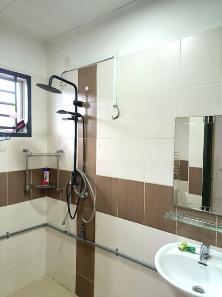 2-storey Terraced House for Sale in Taman Ehsan Jaya (Ulu Tiram) - Kino Jaw - Bathroom - PropertyGuru.com.my
