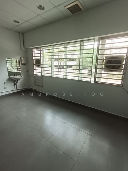 Shop / Office untuk Disewa di Serdang (Seri Kembangan) - Ambrose Too - Interior - PropertyGuru.com.my