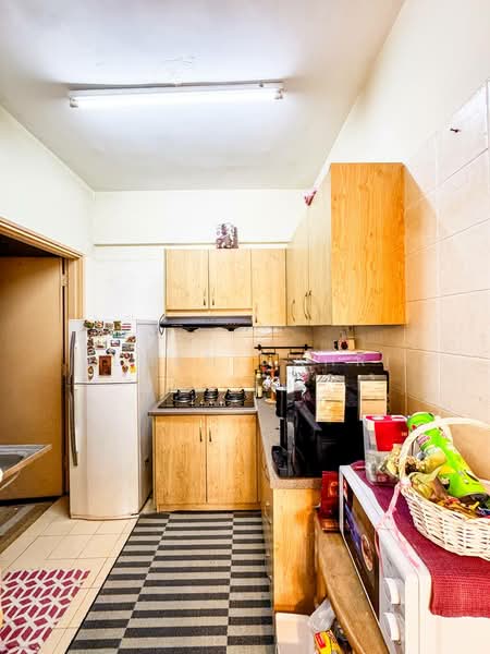 Pangsapuri untuk Dijual di Pangsapuri Permai Puteri - Ilman Nahri - Kitchen - PropertyGuru.com.my