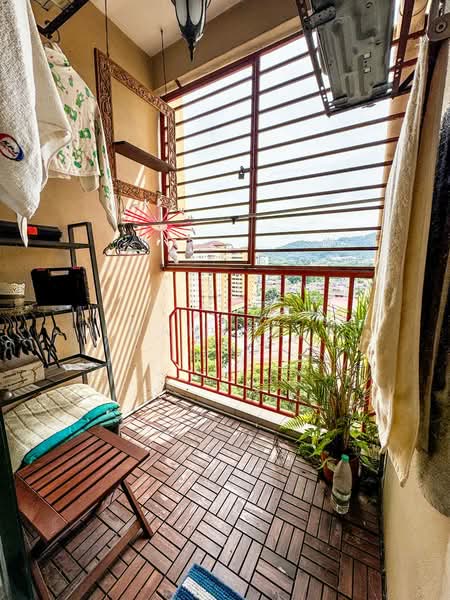 Pangsapuri untuk Dijual di Pangsapuri Permai Puteri - Ilman Nahri - Balcony - PropertyGuru.com.my