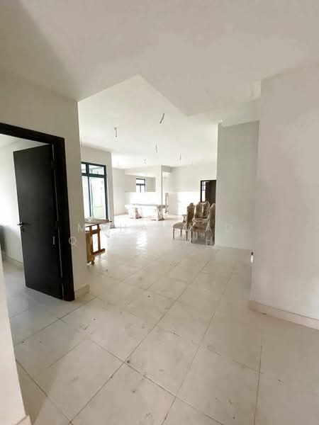 3-storey Terraced House for Sale in Denai Alam (Shah Alam) - Muhammad Iqmal Rahiman - Living Room - PropertyGuru.com.my