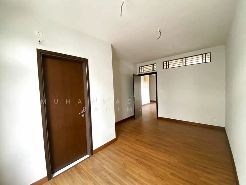 3-storey Terraced House for Sale in Denai Alam (Shah Alam) - Muhammad Iqmal Rahiman - Interior - PropertyGuru.com.my