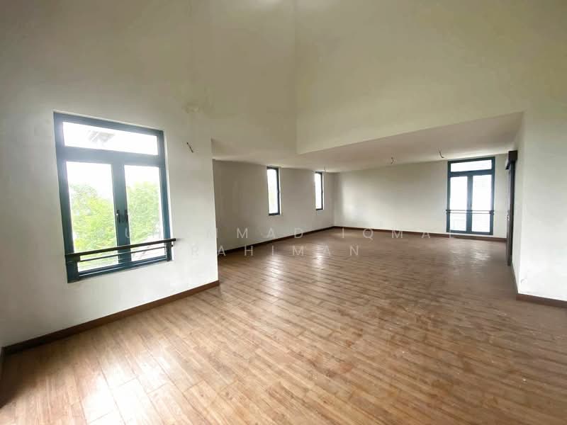 3-storey Terraced House for Sale in Denai Alam (Shah Alam) - Muhammad Iqmal Rahiman - Living Room - PropertyGuru.com.my
