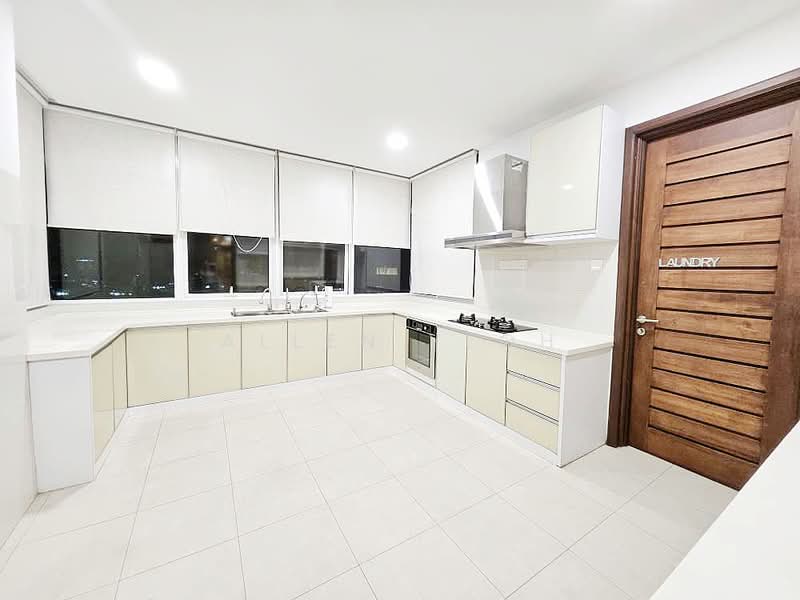 Kondominium untuk Disewa di H Residence (One Ritz Residence / Kelawai View) - Allen Yeoh - Kitchen - PropertyGuru.com.my