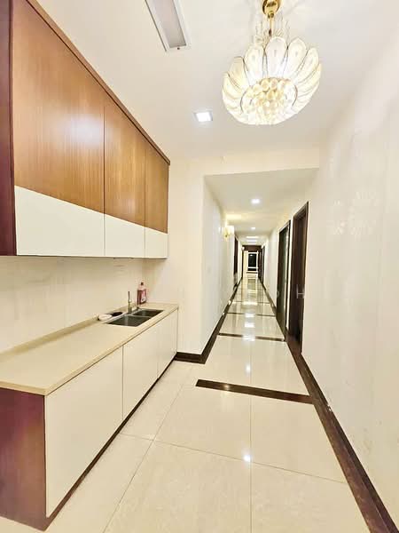Kondominium untuk Disewa di H Residence (One Ritz Residence / Kelawai View) - Allen Yeoh - Corridor - PropertyGuru.com.my