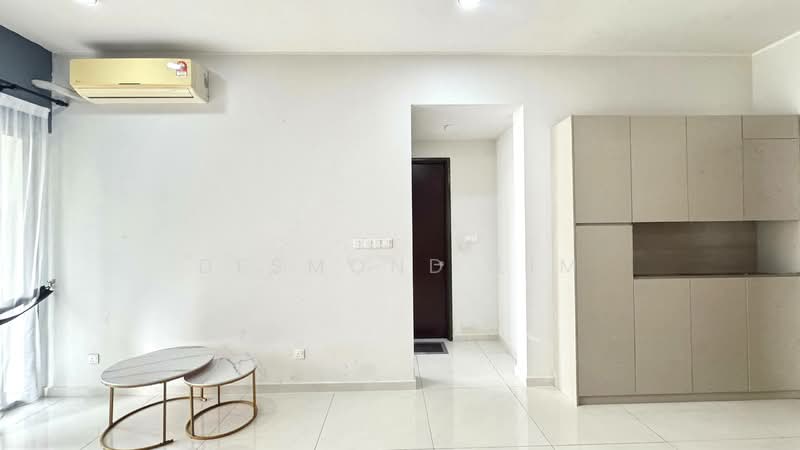 Condominium for Rent at Bay Laurel @ Country Garden Danga Bay - Desmond Lim - Living Room - PropertyGuru.com.my