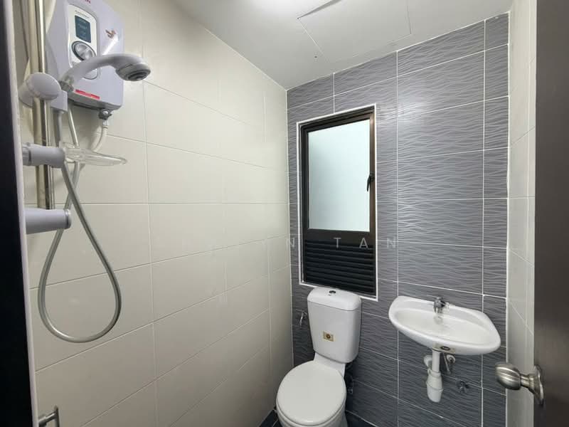 Servis Apartment untuk Disewa di The Heights Residence - Shalyn Tan - Bathroom - PropertyGuru.com.my
