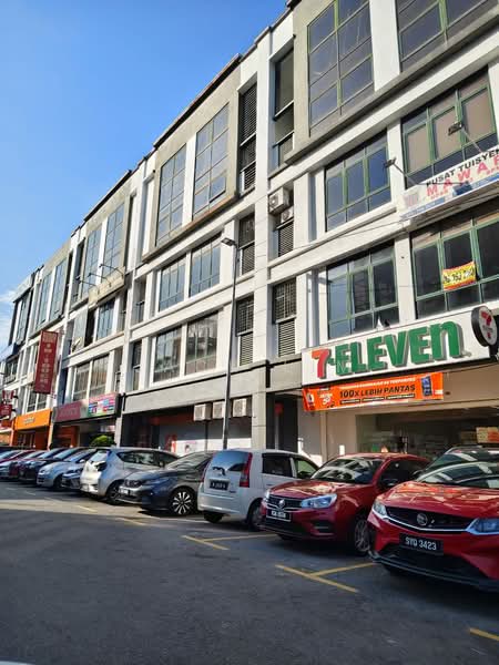 Rumah Teres 2 Tingkat untuk Dijual di Taman Puchong Prima (Puchong) - Jack Lim - Nearby Commercial Street - PropertyGuru.com.my