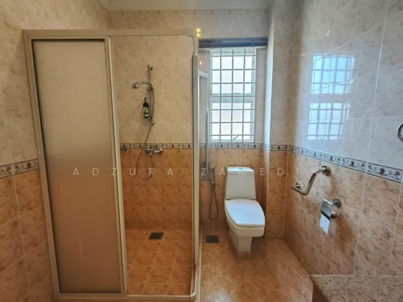 Bungalow for Sale in Bukit Jelutong (Shah Alam) - Adzura Zamedin - Bathroom - PropertyGuru.com.my