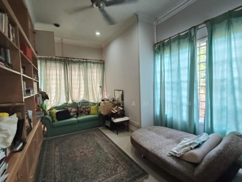 Bungalow for Sale in Bukit Jelutong (Shah Alam) - Adzura Zamedin - Living Room - PropertyGuru.com.my