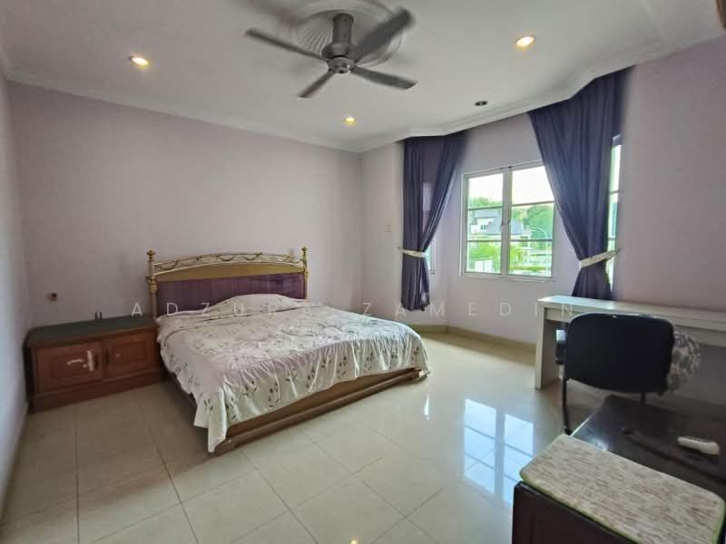 Bungalow for Sale in Bukit Jelutong (Shah Alam) - Adzura Zamedin - Bedroom - PropertyGuru.com.my