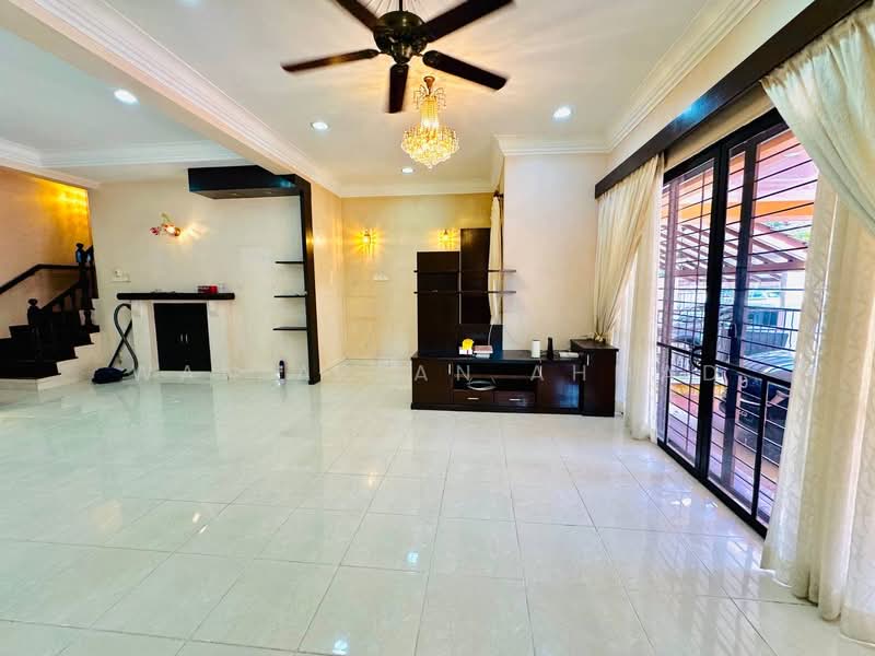Rumah Teres 2 Tingkat untuk Dijual di Bukit Jelutong (Shah Alam) - Wan Azlan Ahmad - PropertyGuru.com.my