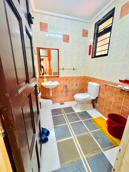 Rumah Teres 2 Tingkat untuk Dijual di Bukit Jelutong (Shah Alam) - Wan Azlan Ahmad - PropertyGuru.com.my