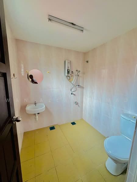 Rumah Teres 2 Tingkat untuk Dijual di Bukit Jelutong (Shah Alam) - Wan Azlan Ahmad - PropertyGuru.com.my