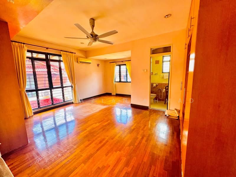Rumah Teres 2 Tingkat untuk Dijual di Bukit Jelutong (Shah Alam) - Wan Azlan Ahmad - PropertyGuru.com.my