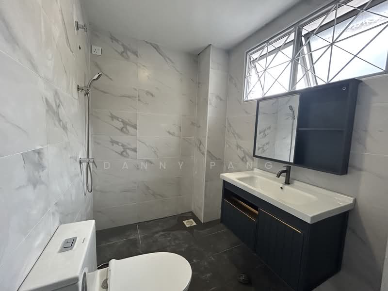 Rumah Teres untuk Disewa di Taman Mayang (Petaling Jaya) - Danny Pang - Bathroom - PropertyGuru.com.my