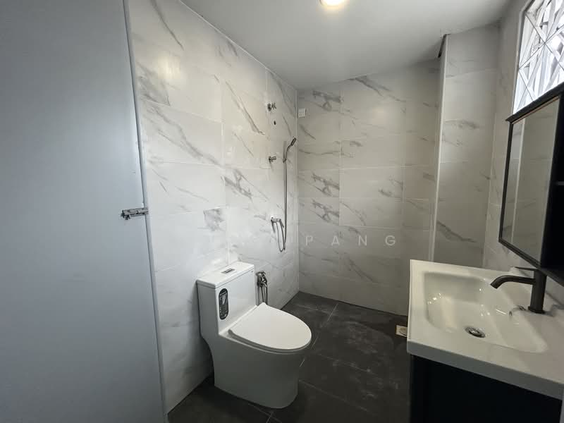 Rumah Teres untuk Disewa di Taman Mayang (Petaling Jaya) - Danny Pang - Bathroom - PropertyGuru.com.my