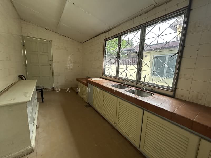 Rumah Teres untuk Disewa di Taman Mayang (Petaling Jaya) - Danny Pang - Kitchen - PropertyGuru.com.my