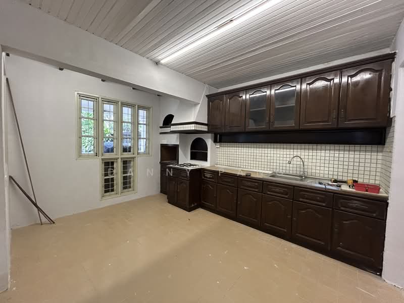 Rumah Teres untuk Disewa di Taman Mayang (Petaling Jaya) - Danny Pang - Kitchen - PropertyGuru.com.my