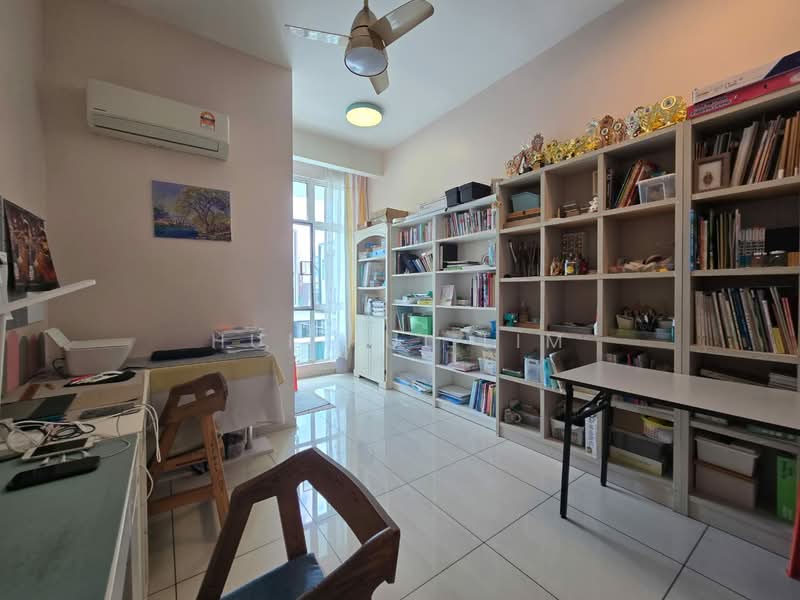 Cluster House for Sale in Taman Nusa Sentral (Iskandar Puteri (Nusajaya)) - Hui Hui Lim - Study - PropertyGuru.com.my