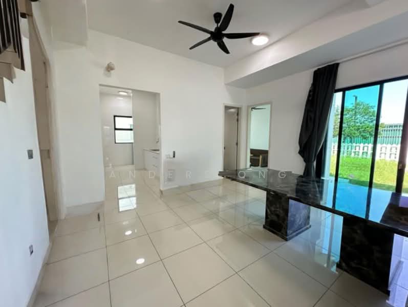 Rumah Teres untuk Disewa di Bandar Cassia (Batu Kawan) - Anders Ong - Living Room - PropertyGuru.com.my