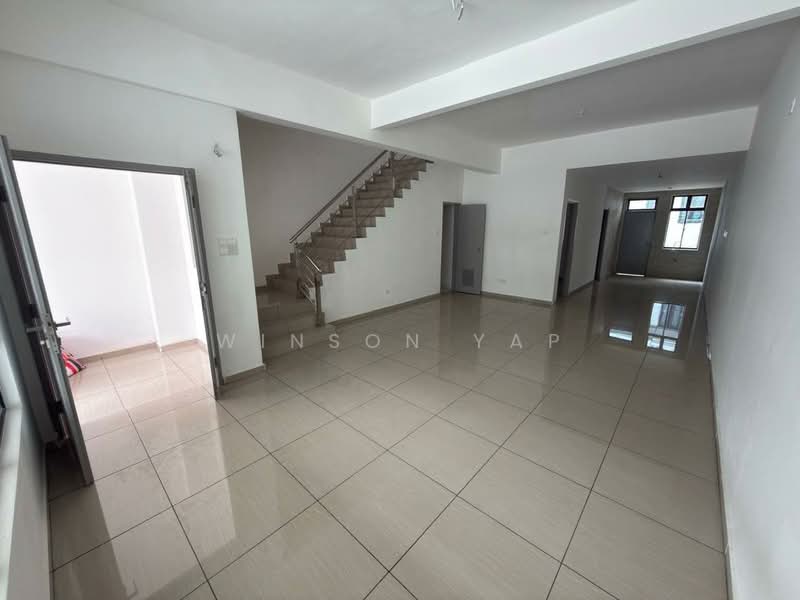 2-storey Terraced House for Sale in Ulu Tiram (Johor) - Winson Yap - Living Room - PropertyGuru.com.my