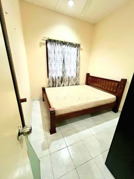 Rumah Teres 2 Tingkat untuk Disewa di Taman Setia Indah (Tebrau) - Jessy Koh - Bedroom - PropertyGuru.com.my