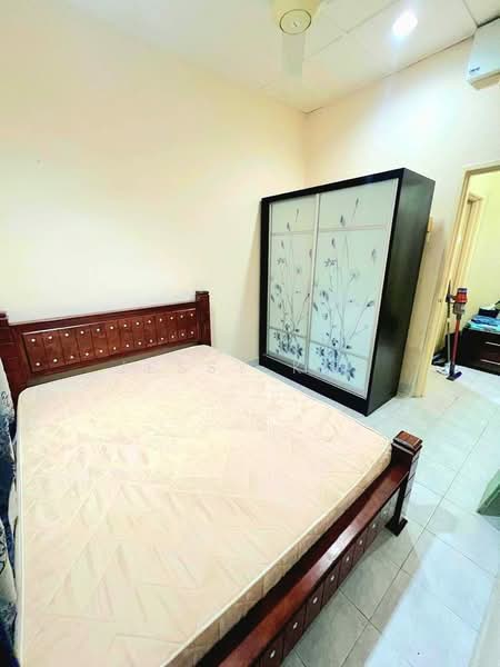 Rumah Teres 2 Tingkat untuk Disewa di Taman Setia Indah (Tebrau) - Jessy Koh - Bedroom - PropertyGuru.com.my