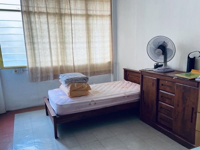 Rumah Flat untuk Dijual di Taman Air Itam - Kent Lai - Bedroom - PropertyGuru.com.my