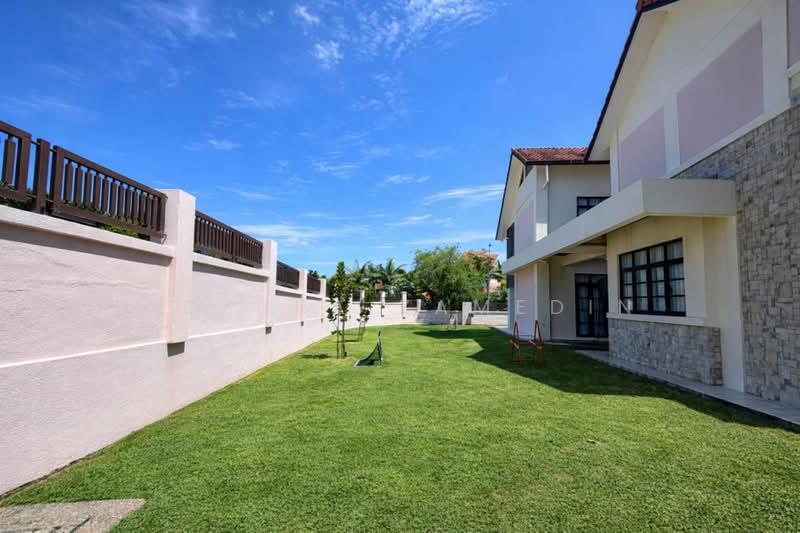 Bungalow for Sale in Bukit Jelutong (Shah Alam) - Adzura Zamedin - Exterior - PropertyGuru.com.my