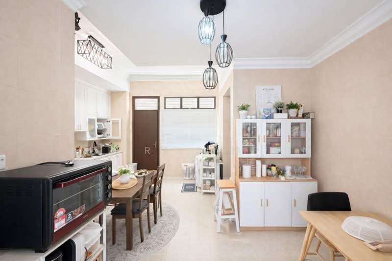Bungalow for Sale in Bukit Jelutong (Shah Alam) - Adzura Zamedin - Kitchen - PropertyGuru.com.my