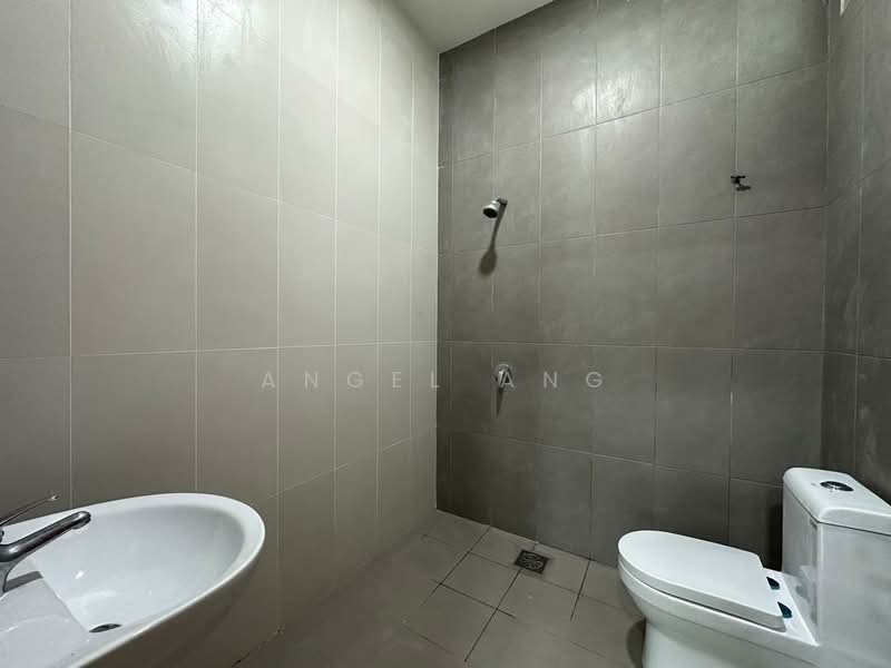 Bungalow for Rent in Bandar Country Homes (Rawang) - Angel Ang - Bathroom - PropertyGuru.com.my